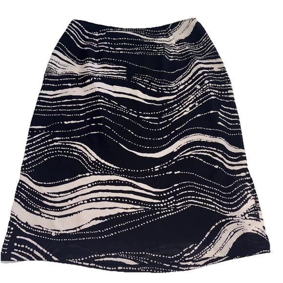 Talbots Dresses & Skirts - Talbots Skirt Black/Cream Aquatic Look Print 100% Pure Silk Classy Sz 8 Knee L